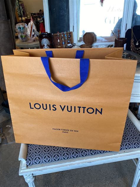 louis vuitton teddy beach bag|louis vuitton shopper bag.